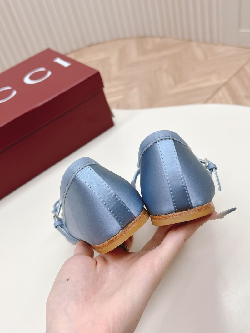 Gucci Flat Shoes